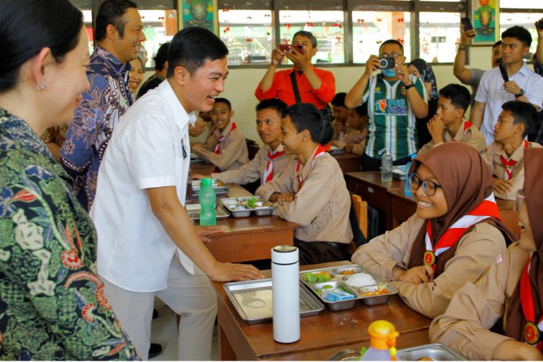Wamenkes Dorong Edukasi Gizi Lewat Program Makan Bergizi Gratis di Boyolali