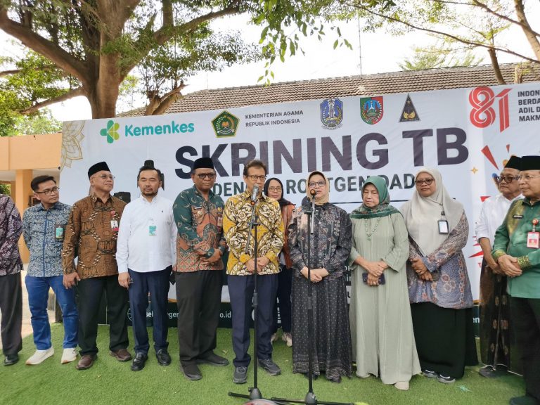 Kemenkes Jemput Bola Skrining TB di Pesantren Tebuireng
